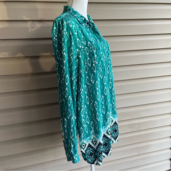 •New Directions• IKAT Pattern Button Down Blouse - Size XL - Picture 5 of 9